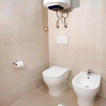 Casa Amelia לטויאני