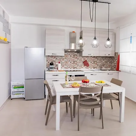 Casa Amelia * Letojanni